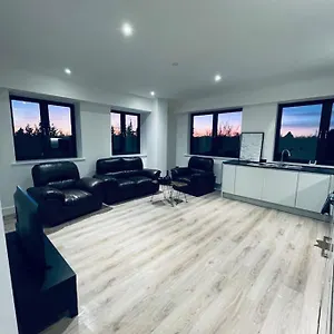 New One Bedroom Luxury In Solihull